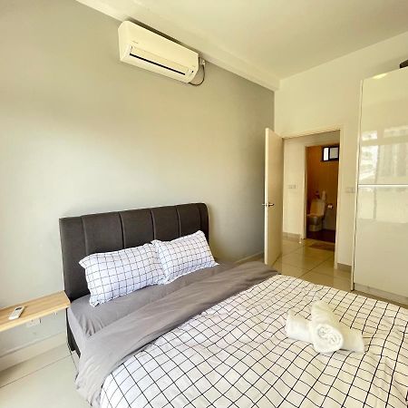 Meridin Medini By Wp Homestay Nusajaya  Ngoại thất bức ảnh