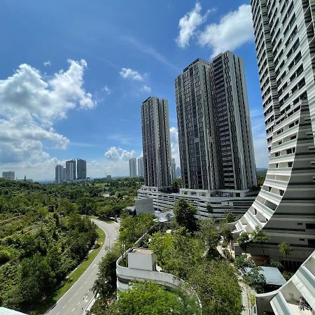 Meridin Medini By Wp Homestay Nusajaya  Ngoại thất bức ảnh