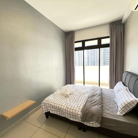 Meridin Medini By Wp Homestay Nusajaya  Ngoại thất bức ảnh