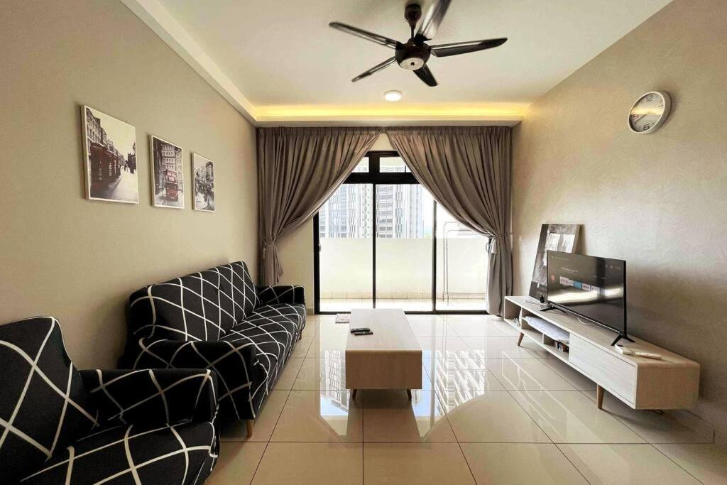 Meridin Medini By Wp Homestay Nusajaya  Ngoại thất bức ảnh