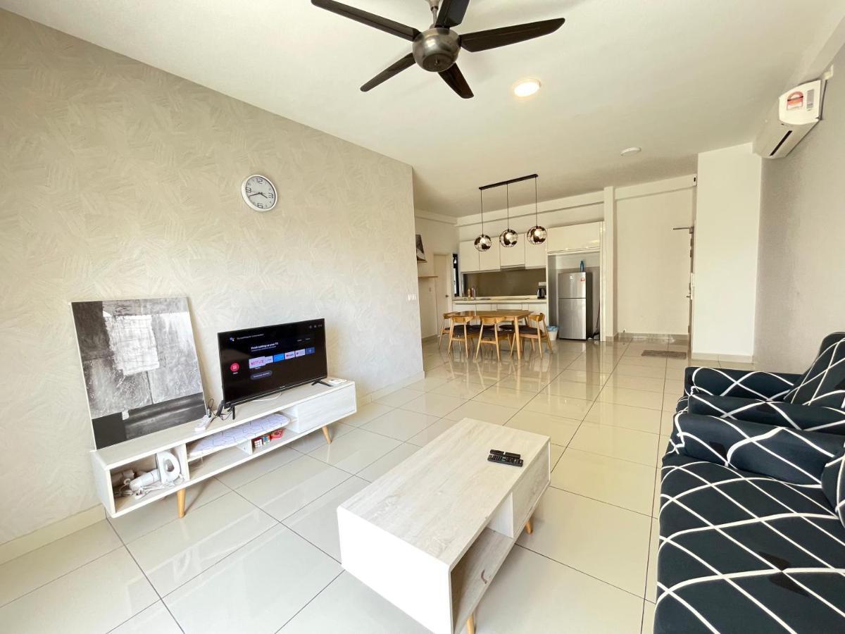 Meridin Medini By Wp Homestay Nusajaya  Ngoại thất bức ảnh