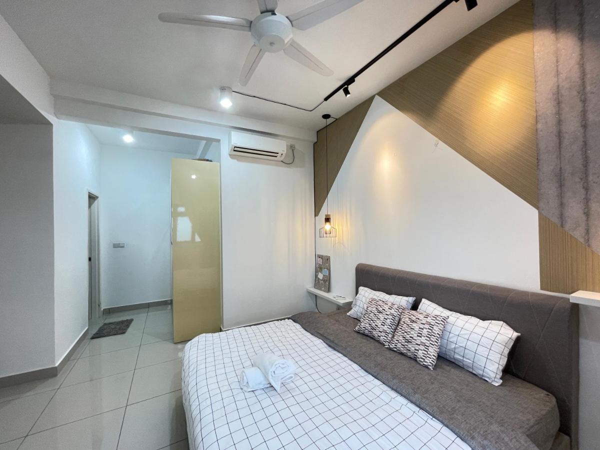 Meridin Medini By Wp Homestay Nusajaya  Ngoại thất bức ảnh