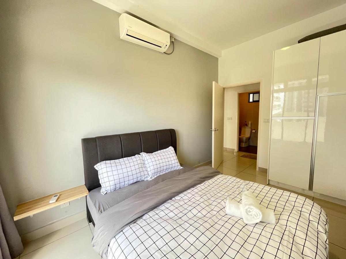 Meridin Medini By Wp Homestay Nusajaya  Ngoại thất bức ảnh