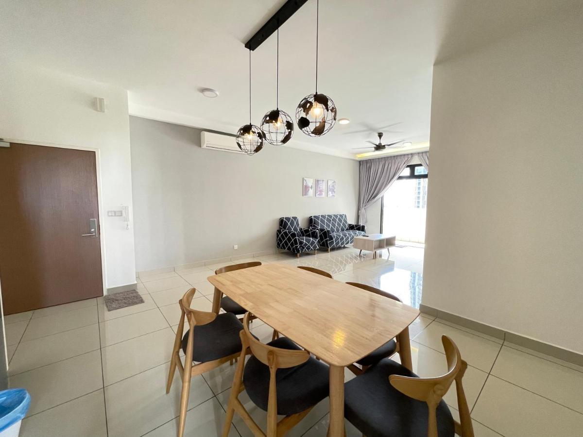 Meridin Medini By Wp Homestay Nusajaya  Ngoại thất bức ảnh
