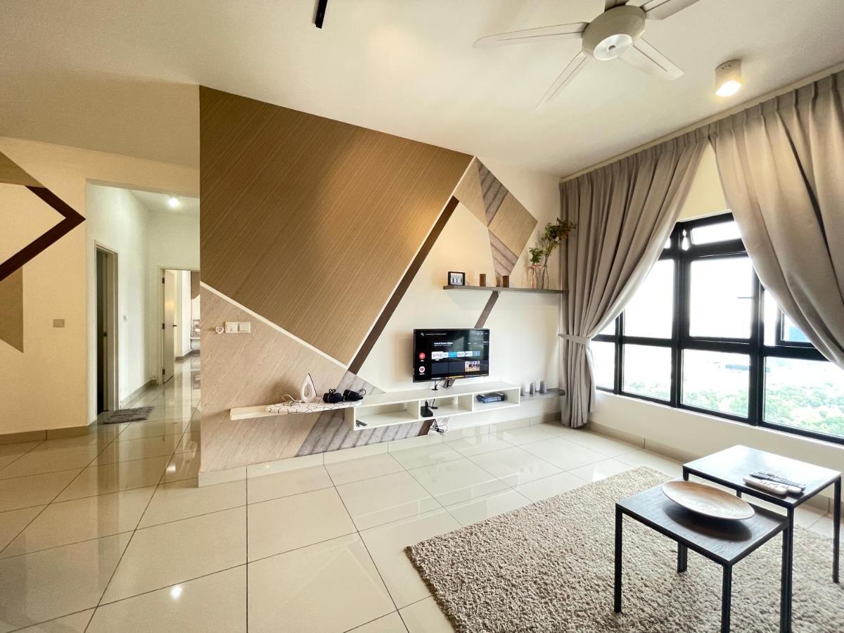 Meridin Medini By Wp Homestay Nusajaya  Ngoại thất bức ảnh