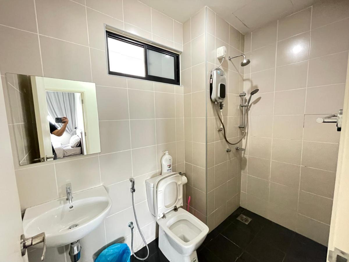 Meridin Medini By Wp Homestay Nusajaya  Ngoại thất bức ảnh