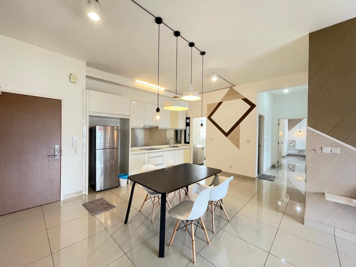 Meridin Medini By Wp Homestay Nusajaya  Ngoại thất bức ảnh